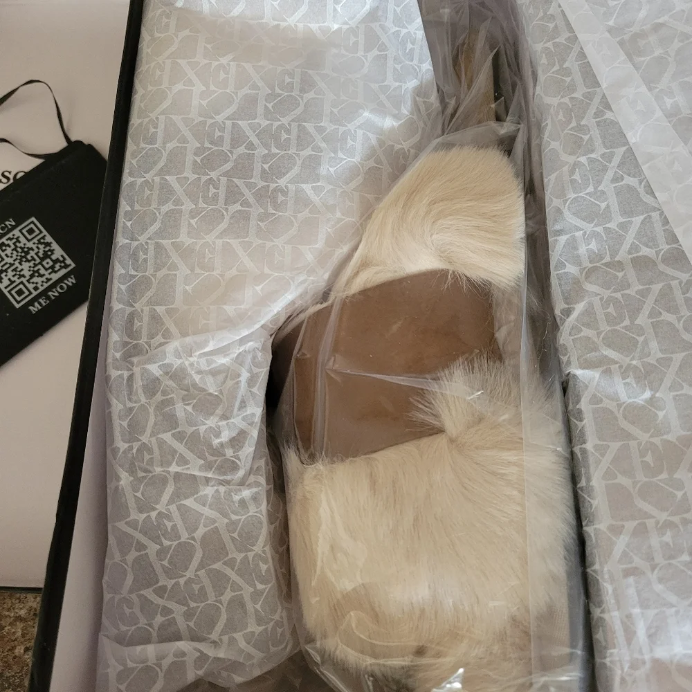 Australia Luxe Collective Muchas Slides #156 - Picture 7 of 7